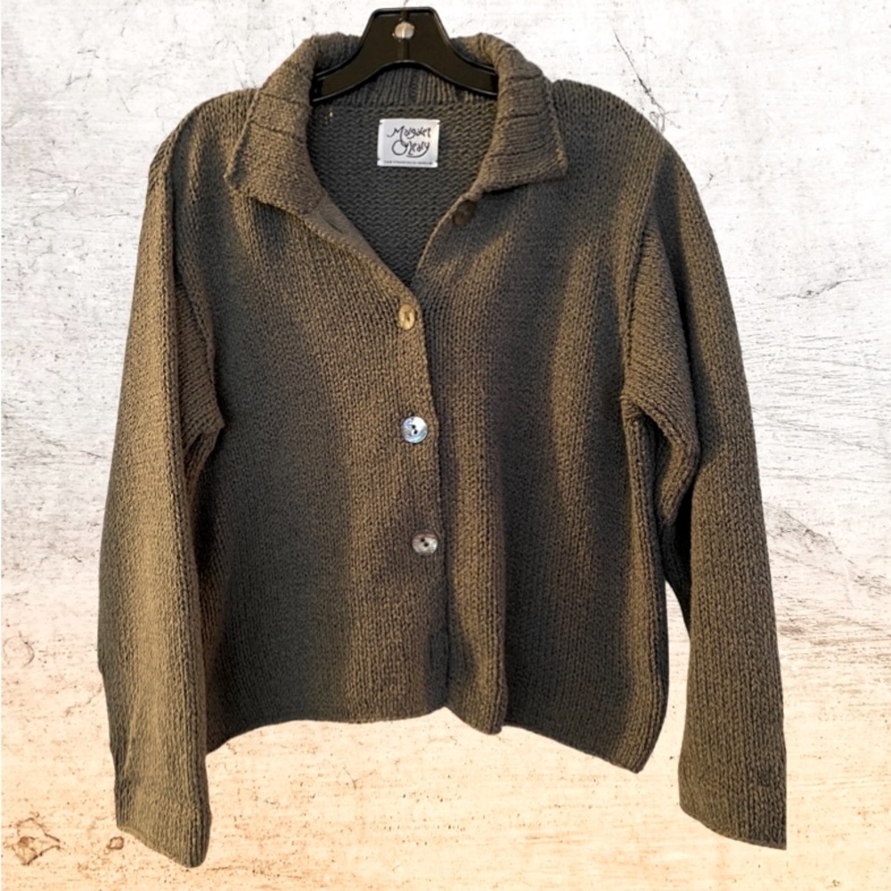 Cardigan sweater